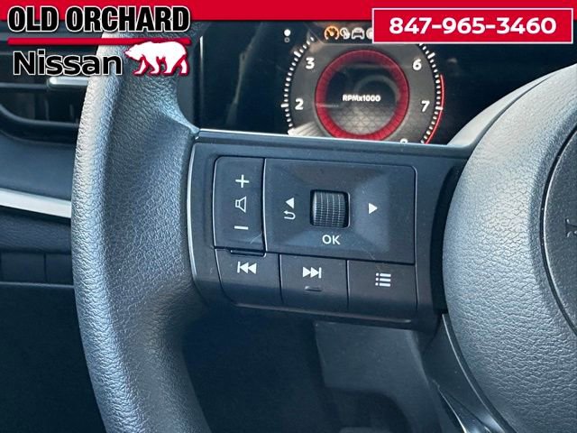 Used 2025 Nissan Kicks S image 18