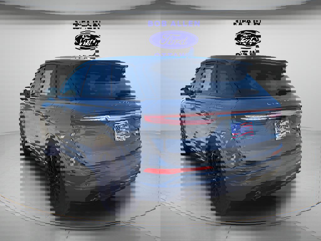 Used 2025 Lincoln Corsair Reserve w/ Jet Appearance Package image 5