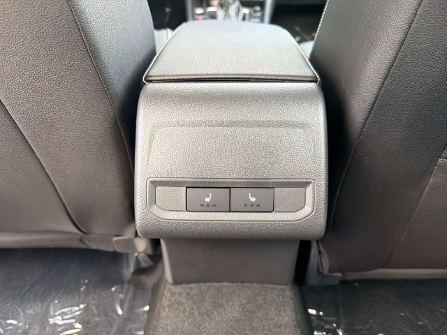 New 2027 Volkswagen Jetta SEL FWD image 14