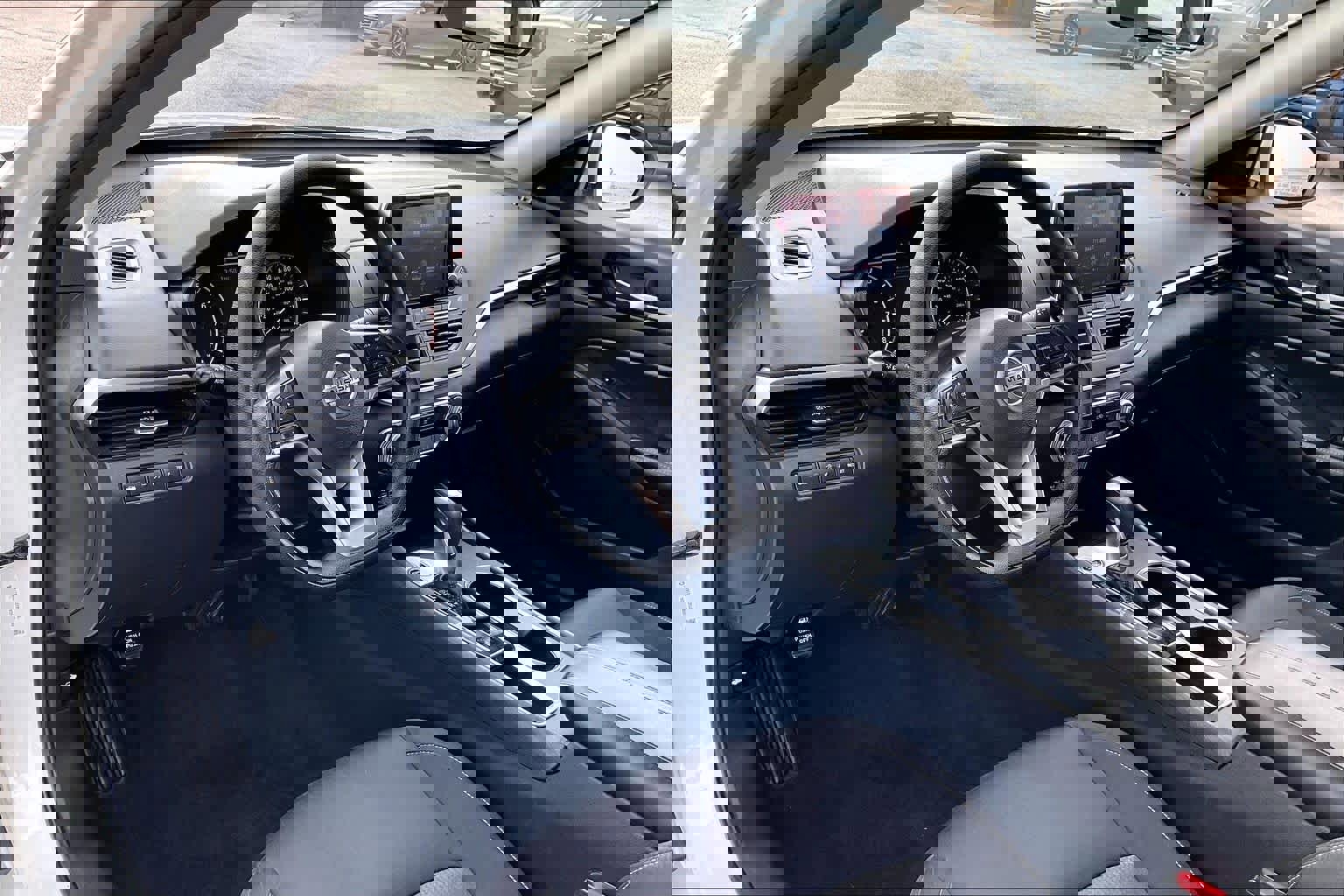 Used 2022 Nissan Altima 2.5 SV image 14