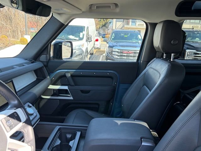 Used 2023 Land Rover Defender 90 S image 33