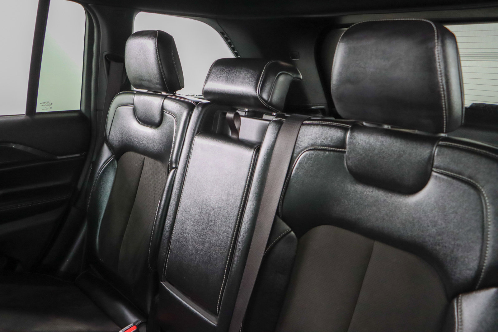 Used 2022 Jeep Grand Cherokee Altitude image 25