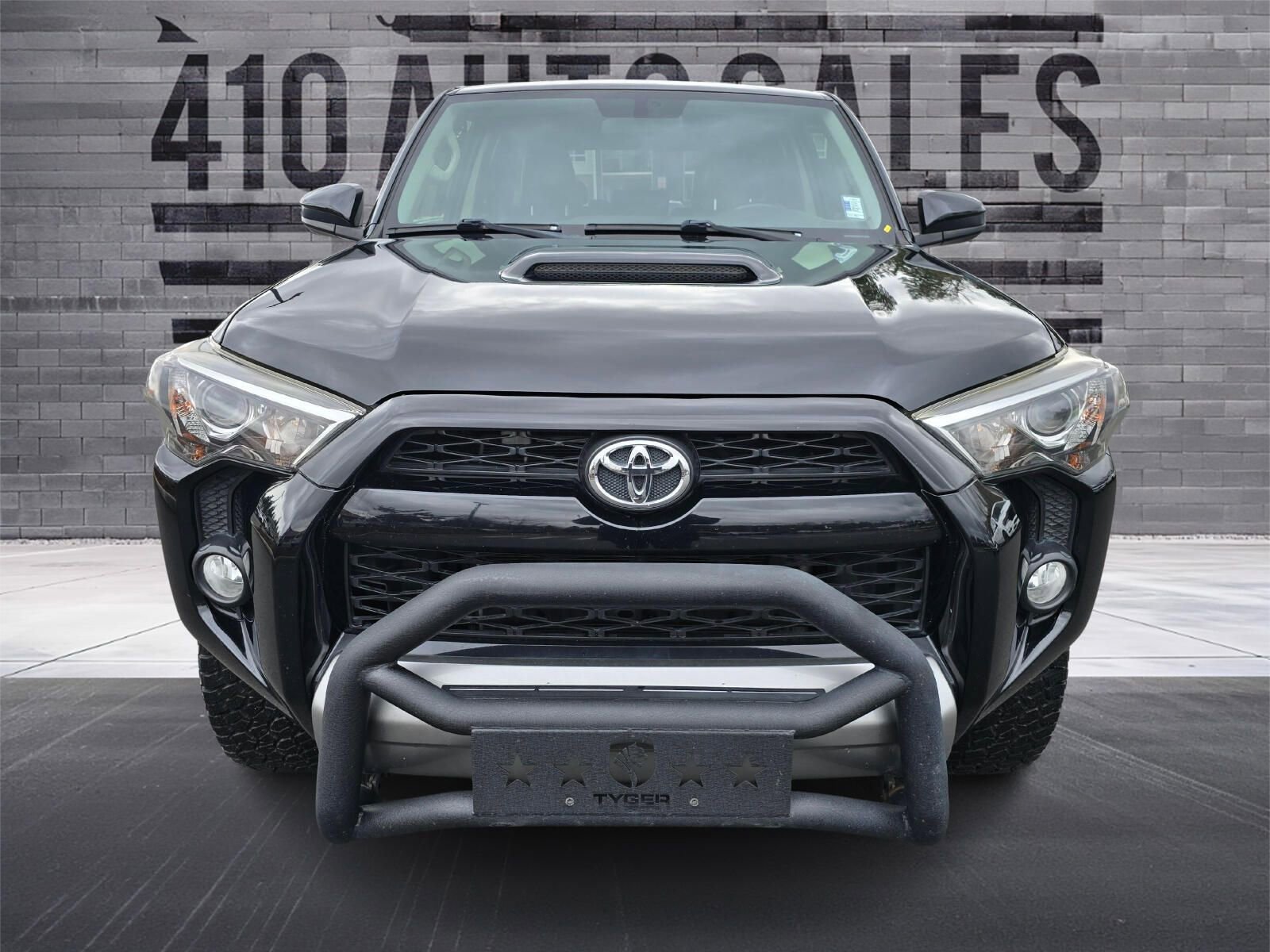 Used 2018 Toyota 4Runner TRD Off-Road AWD/4WD image 5