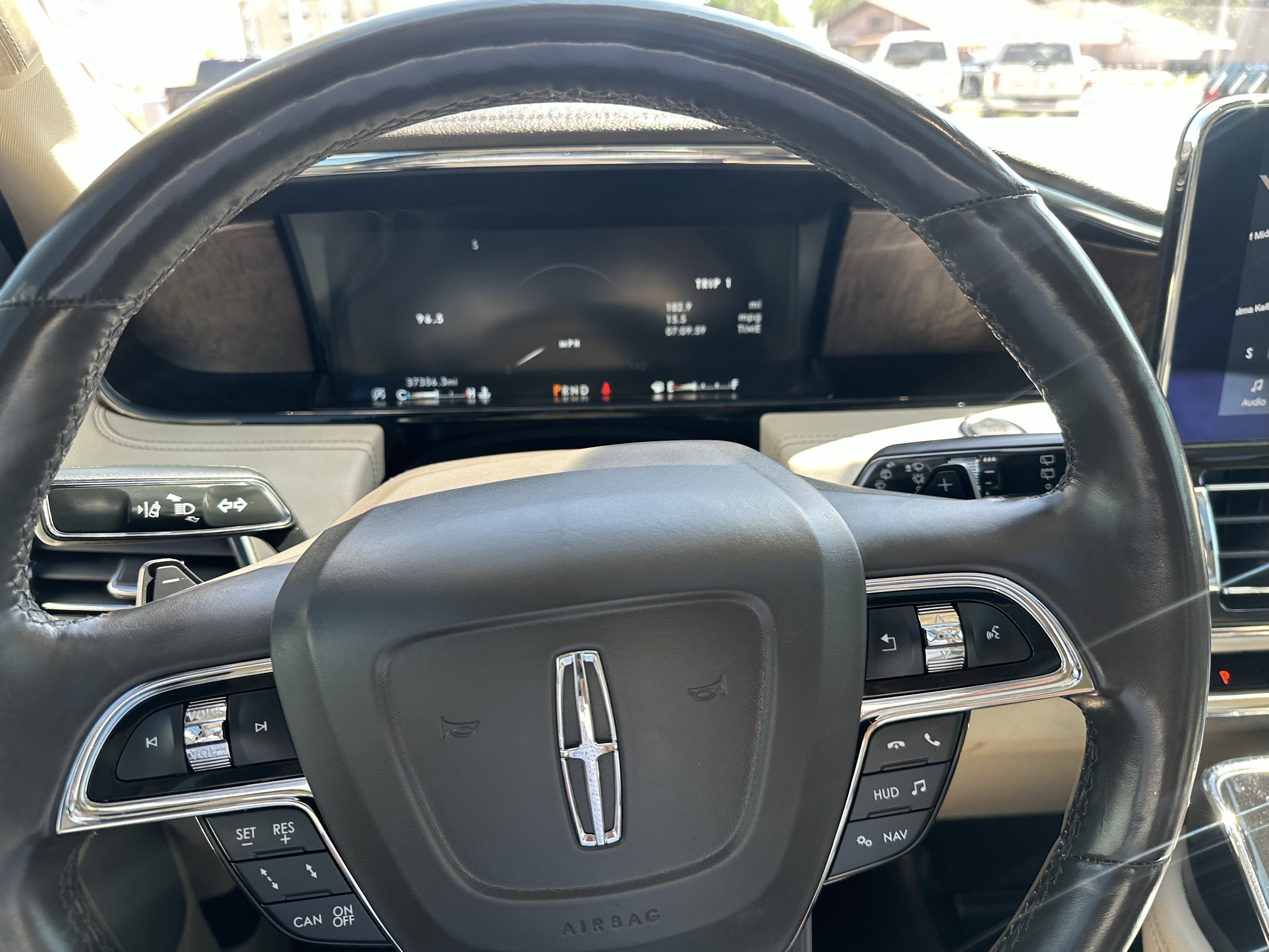 Used 2020 Lincoln Navigator L Reserve w/ Luxury Package AWD/4WD image 17