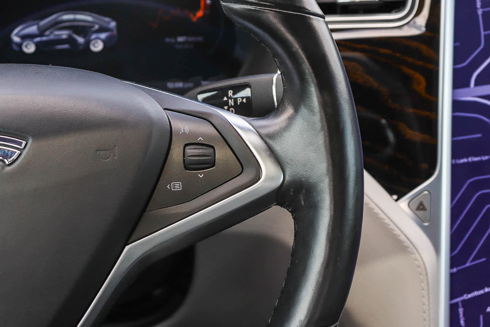 Used 2016 Tesla Model S 70D image 17