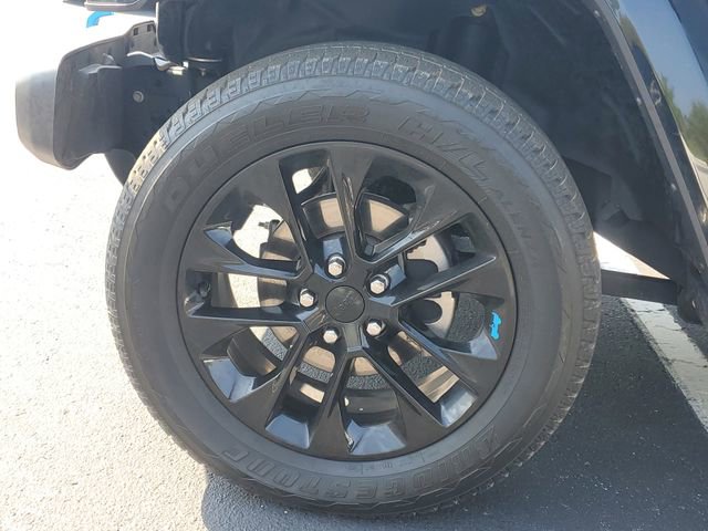 Used 2022 Jeep Wrangler Unlimited Sahara w/ Cold Weather Group image 5