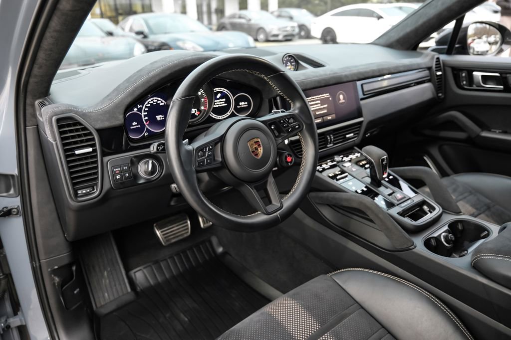 Used 2023 Porsche Cayenne Turbo GT image 13