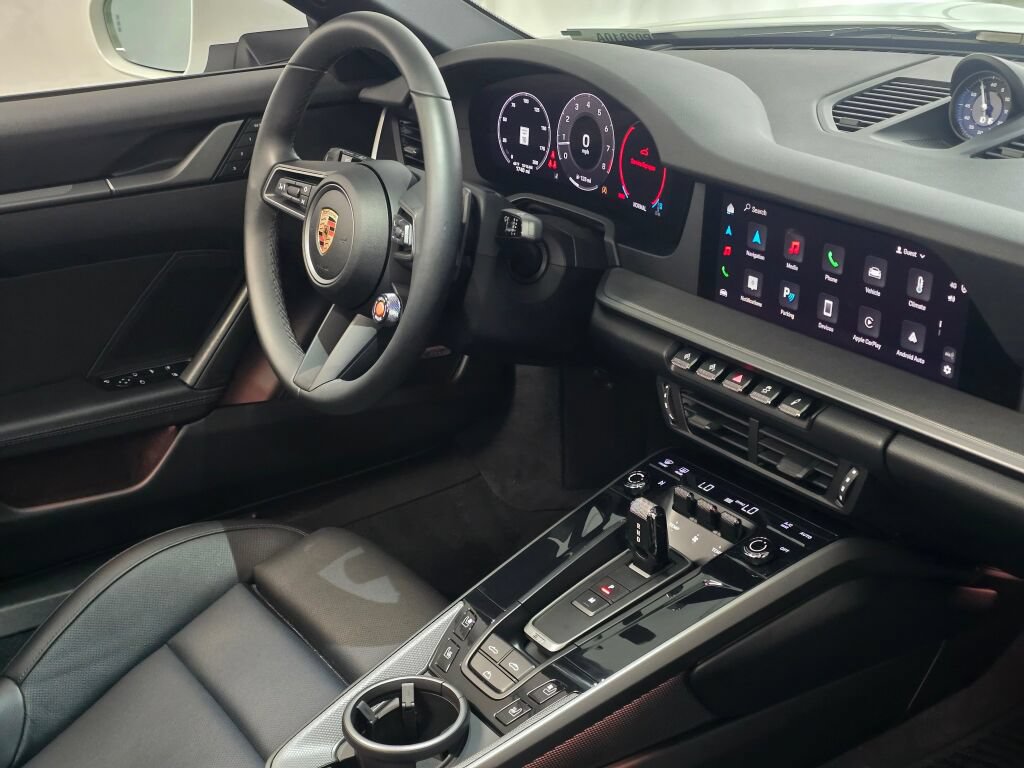 Certified 2025 Porsche 911 Carrera RWD image 20