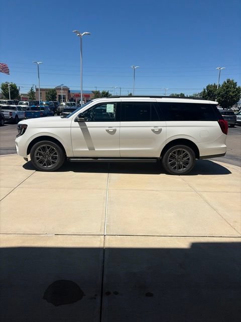 New 2026 Ford Expedition Max Platinum w/ Stealth Appearance Package AWD/4WD image 4