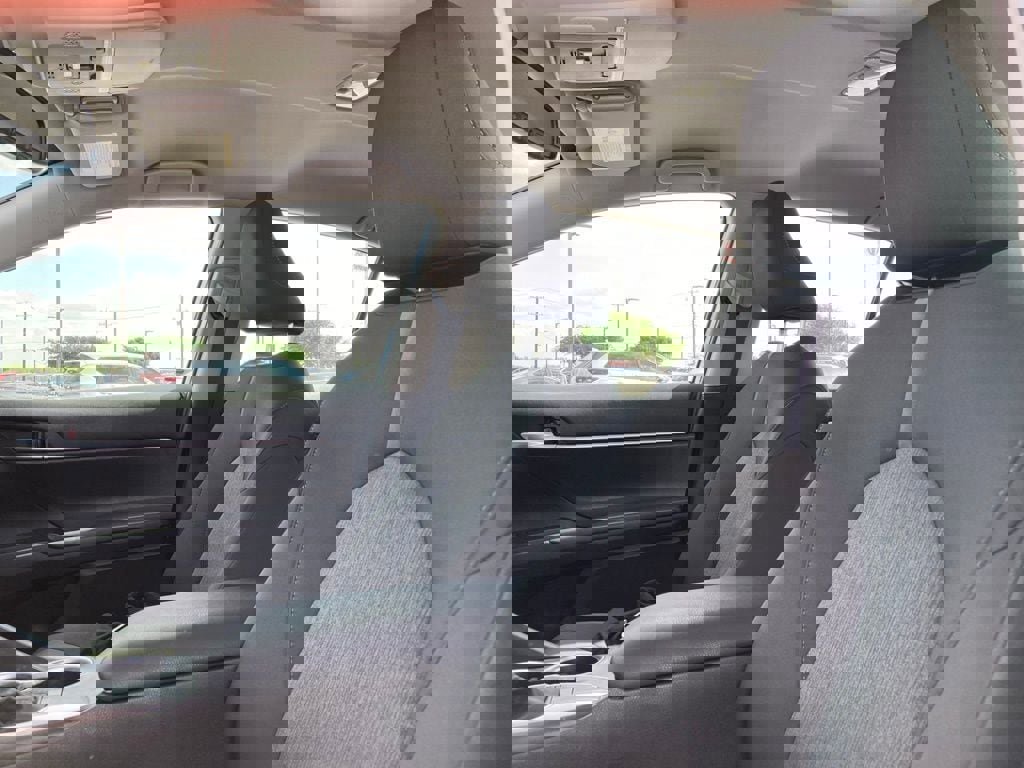 Used 2023 Toyota Camry LE w/ Convenience Package image 10