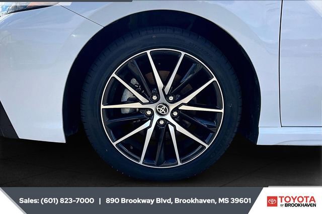 Used 2024 Toyota Camry SE image 7