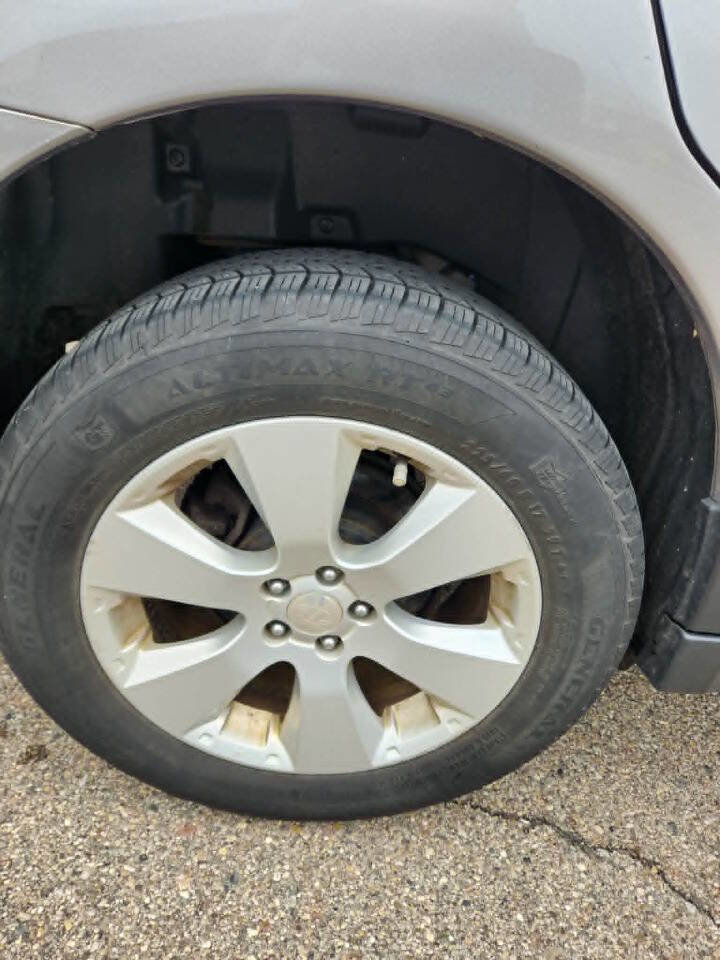 Used 2011 Subaru Outback 2.5i Limited image 27