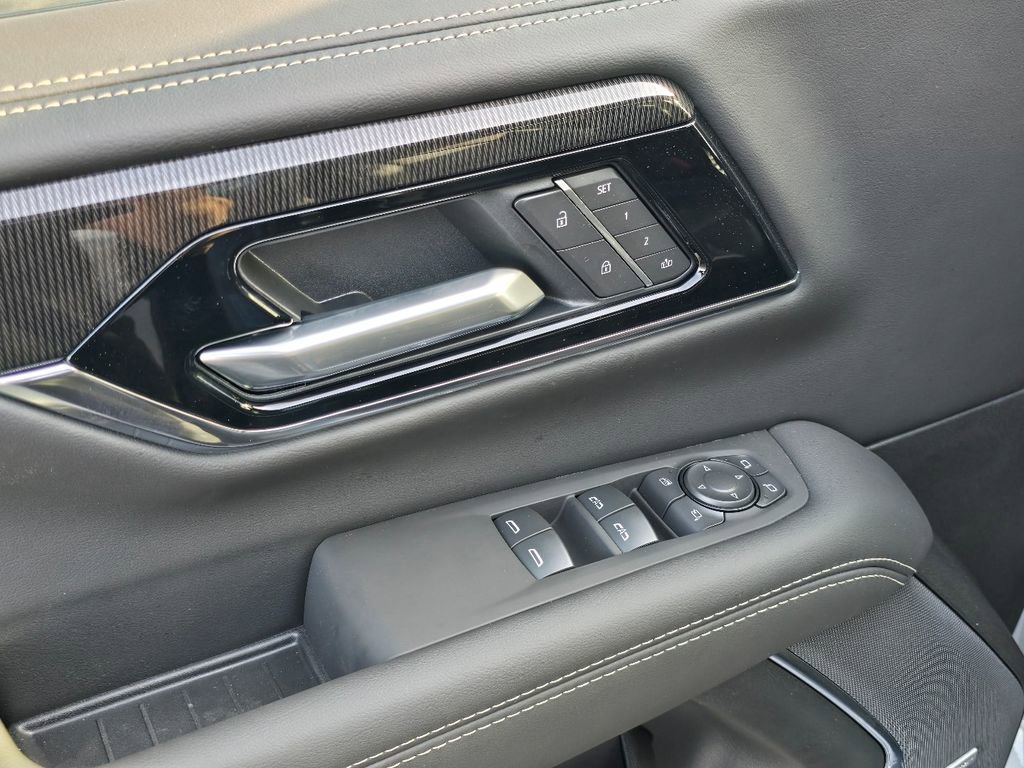 New 2026 GMC Yukon XL Elevation image 13