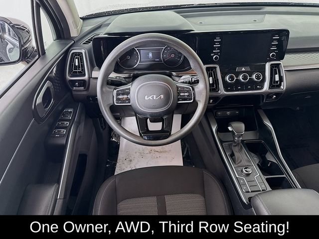 Used 2023 Kia Sorento LX image 20
