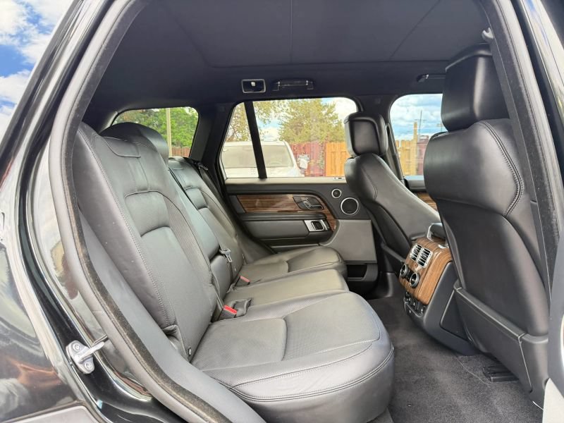 Used 2018 Land Rover Range Rover Supercharged AWD/4WD image 26