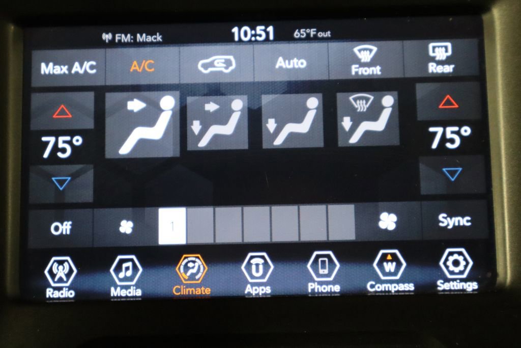 Used 2018 Jeep Renegade Trailhawk w/ Safety & Security Group image 33