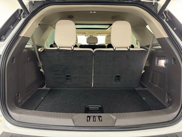 Used 2020 Ford Explorer Platinum image 34
