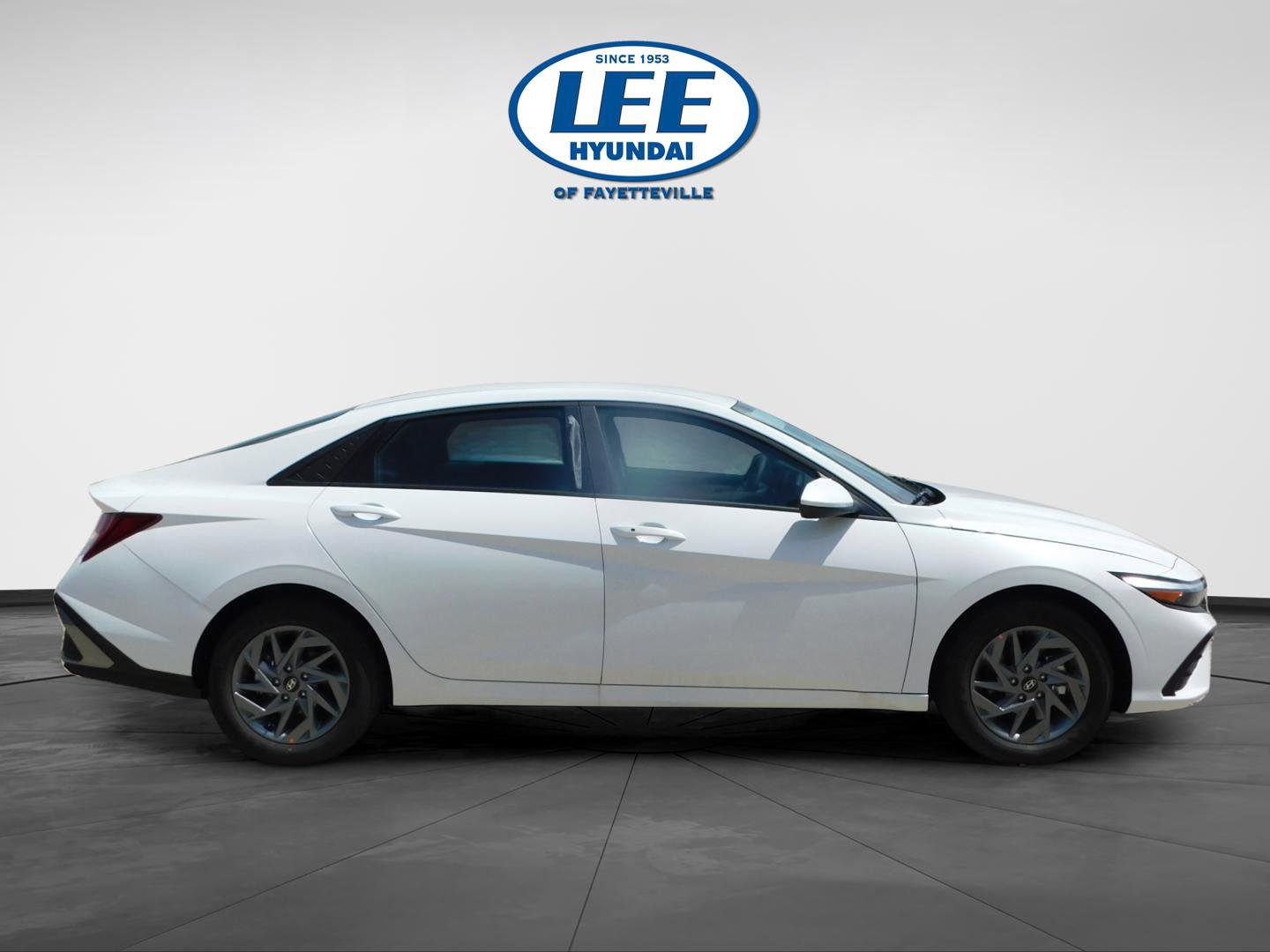 New 2025 Hyundai Elantra Blue image 2