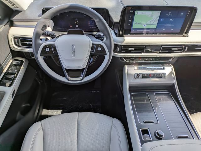 New 2026 Lincoln Aviator 2WD image 16