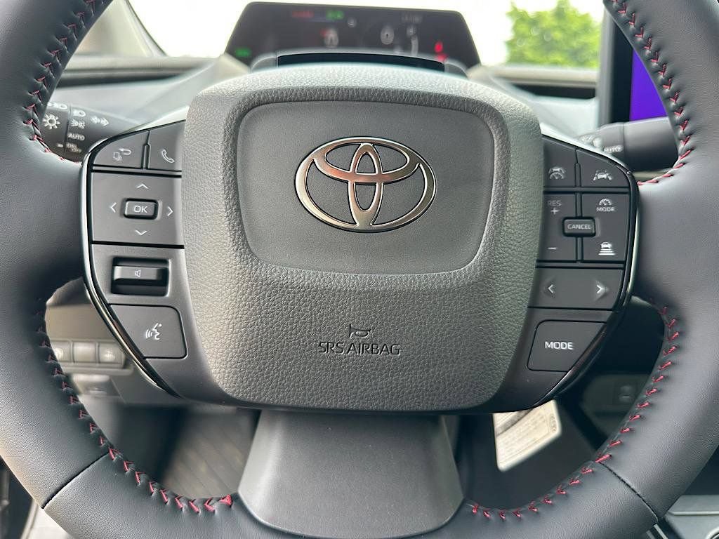 New 2026 Toyota Prius Plug-In Hybrid FWD image 13