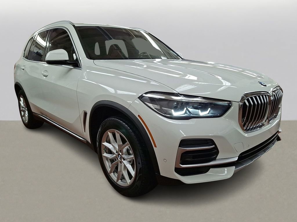 Certified 2023 BMW X5 xDrive40i w/ Premium Package image 3