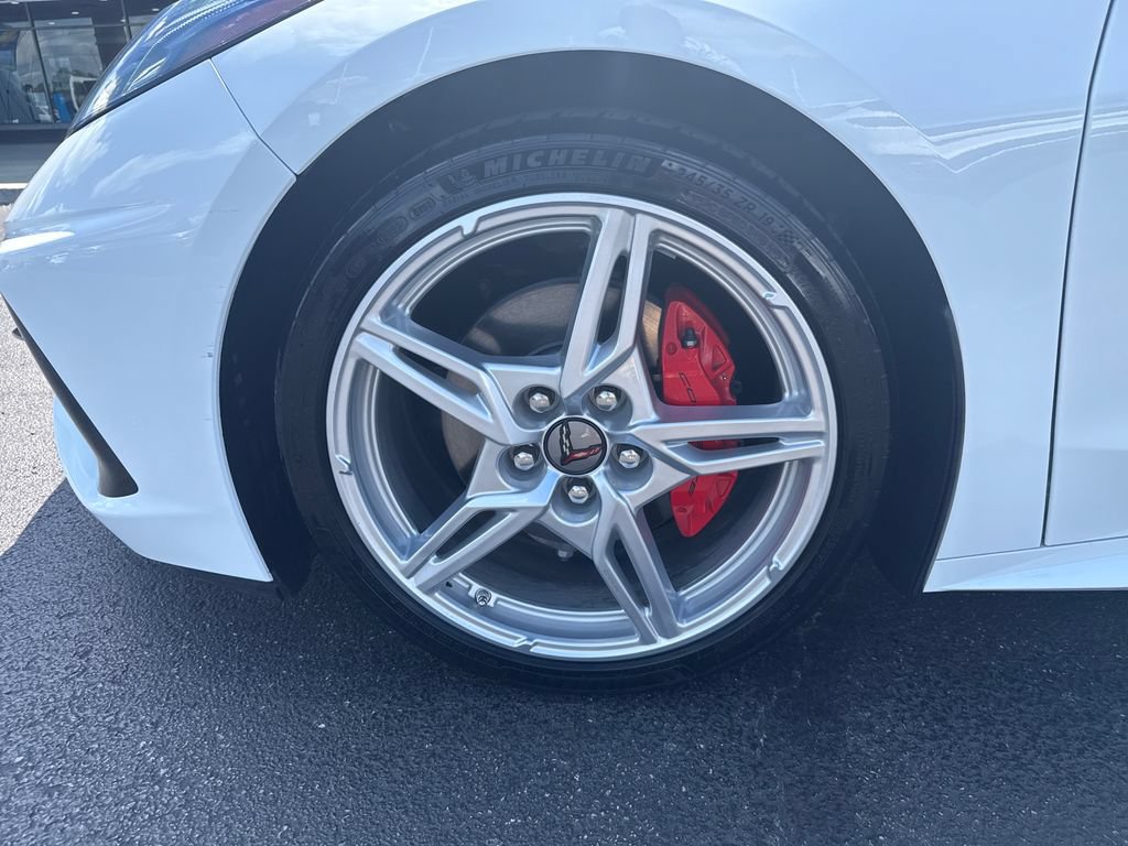 Used 2025 Chevrolet Corvette Stingray Coupe w/ 1LT RWD image 27