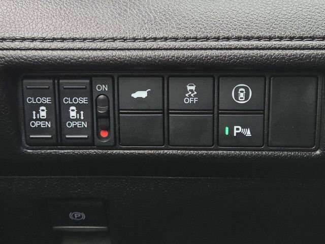 Used 2023 Honda Odyssey Touring image 11