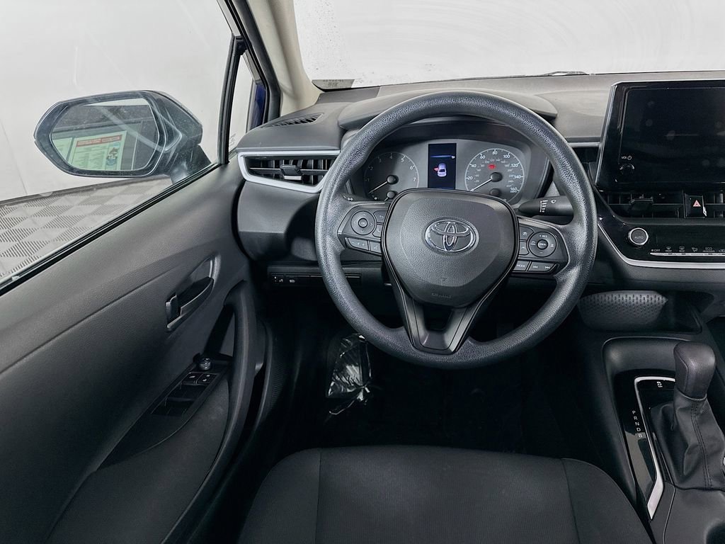 Used 2024 Toyota Corolla LE image 27