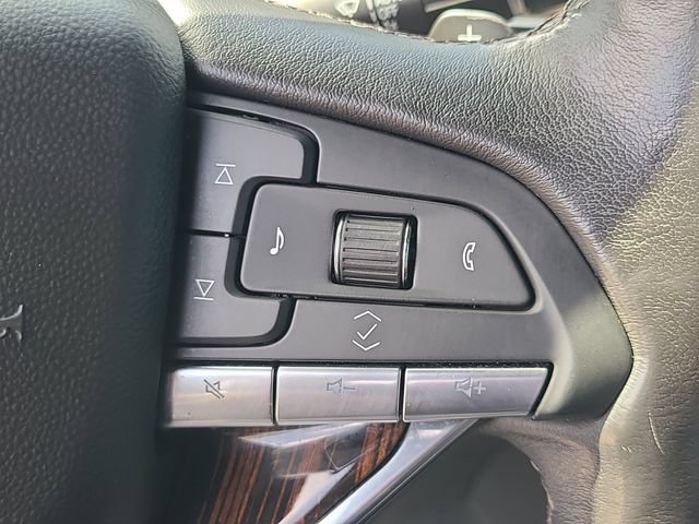 Used 2023 Cadillac Escalade Premium Luxury AWD/4WD image 26