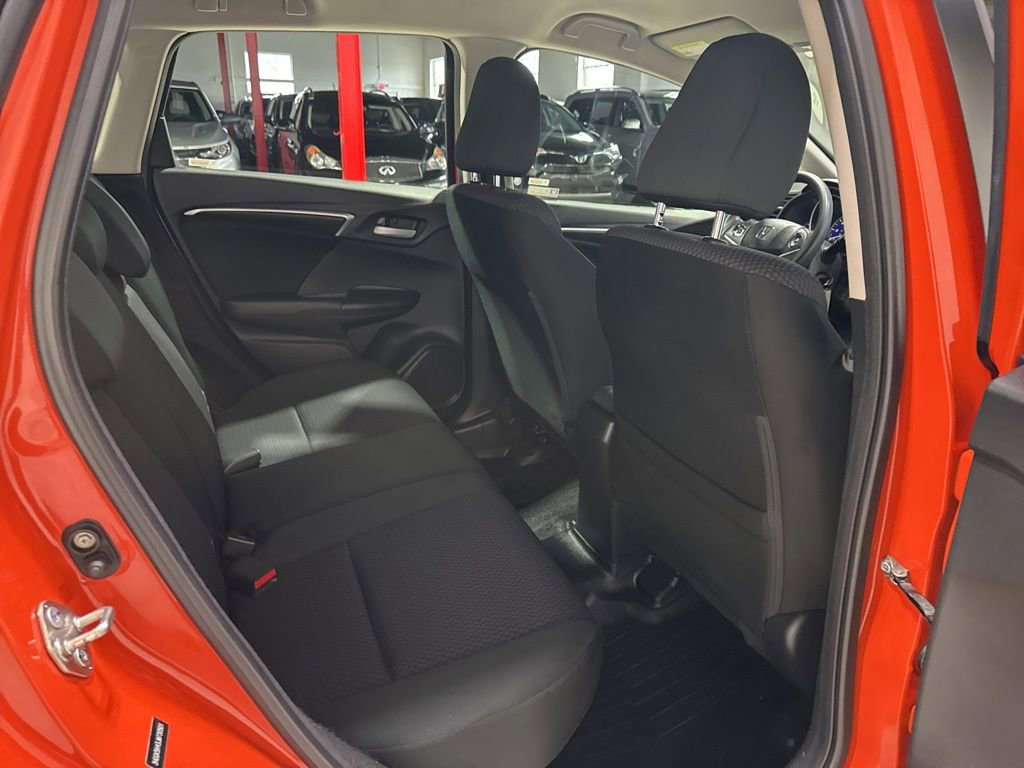 Used 2018 Honda Fit LX image 30