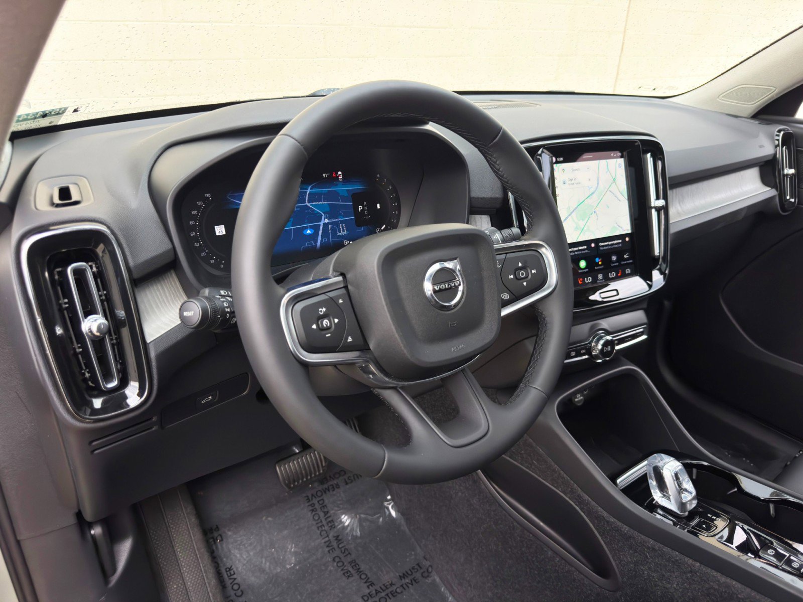 Used 2024 Volvo XC40 B5 Ultimate w/ Climate Package AWD/4WD image 14