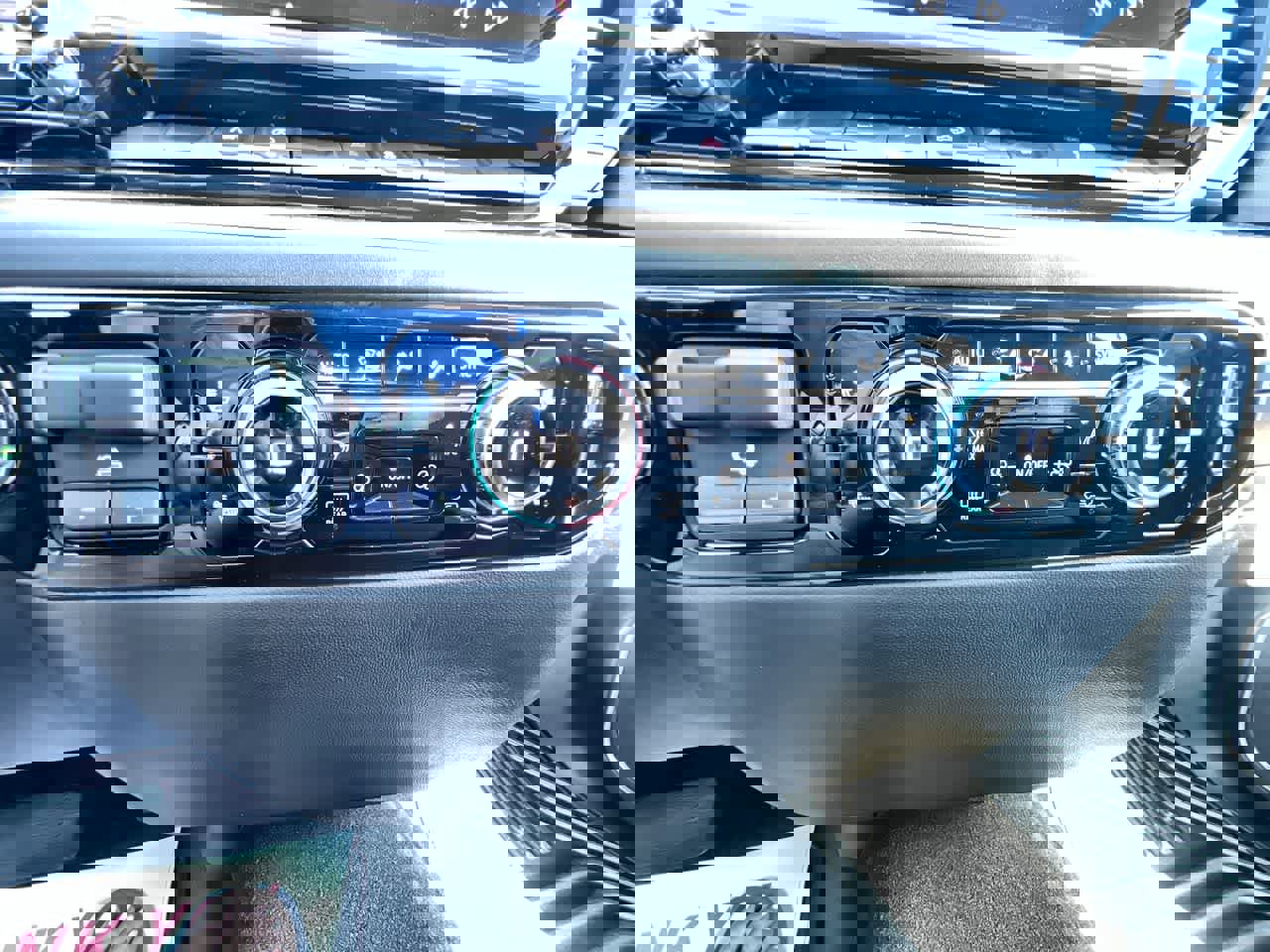 New 2026 GMC Sierra 1500 Elevation image 18