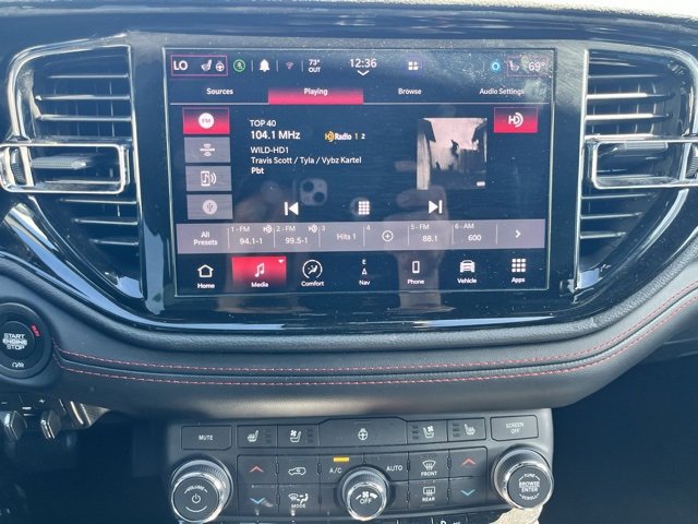 Used 2023 Dodge Durango GT image 13