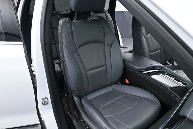 Used 2024 Buick Enclave Premium FWD image 21