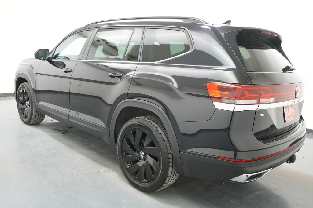 Used 2024 Volkswagen Atlas SE AWD/4WD image 5