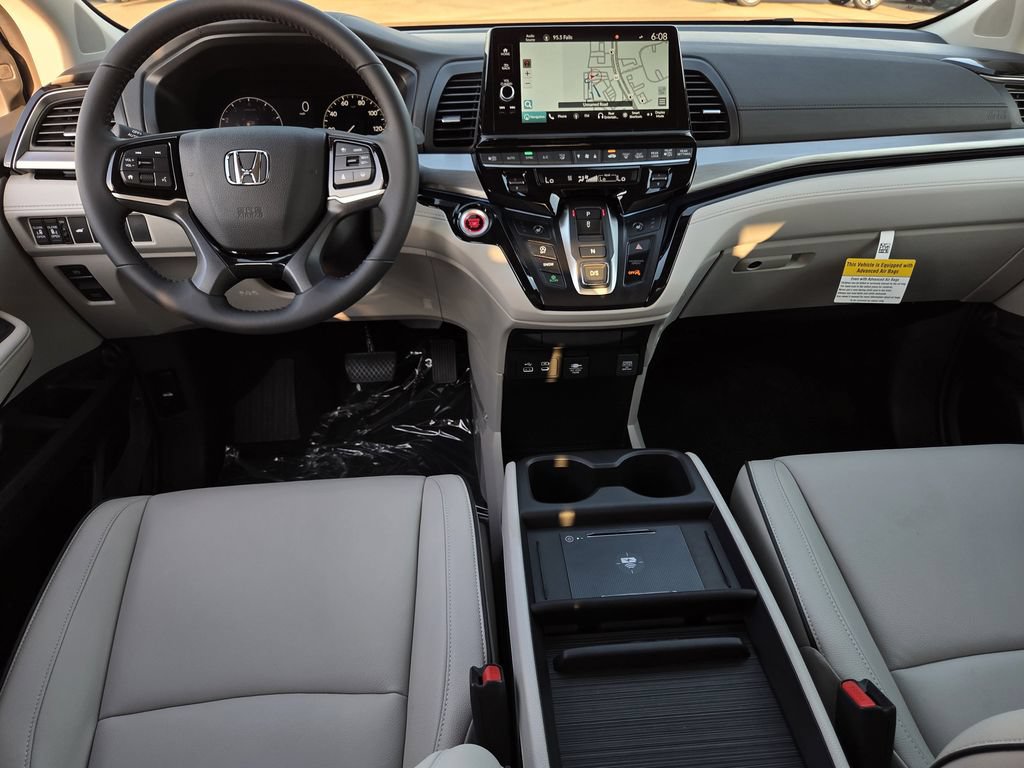 New 2027 Honda Odyssey Touring image 6
