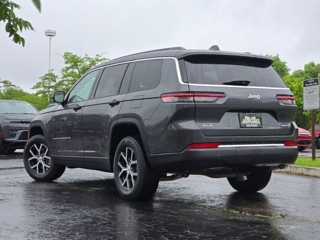 Used 2024 Jeep Grand Cherokee L Limited AWD/4WD image 28