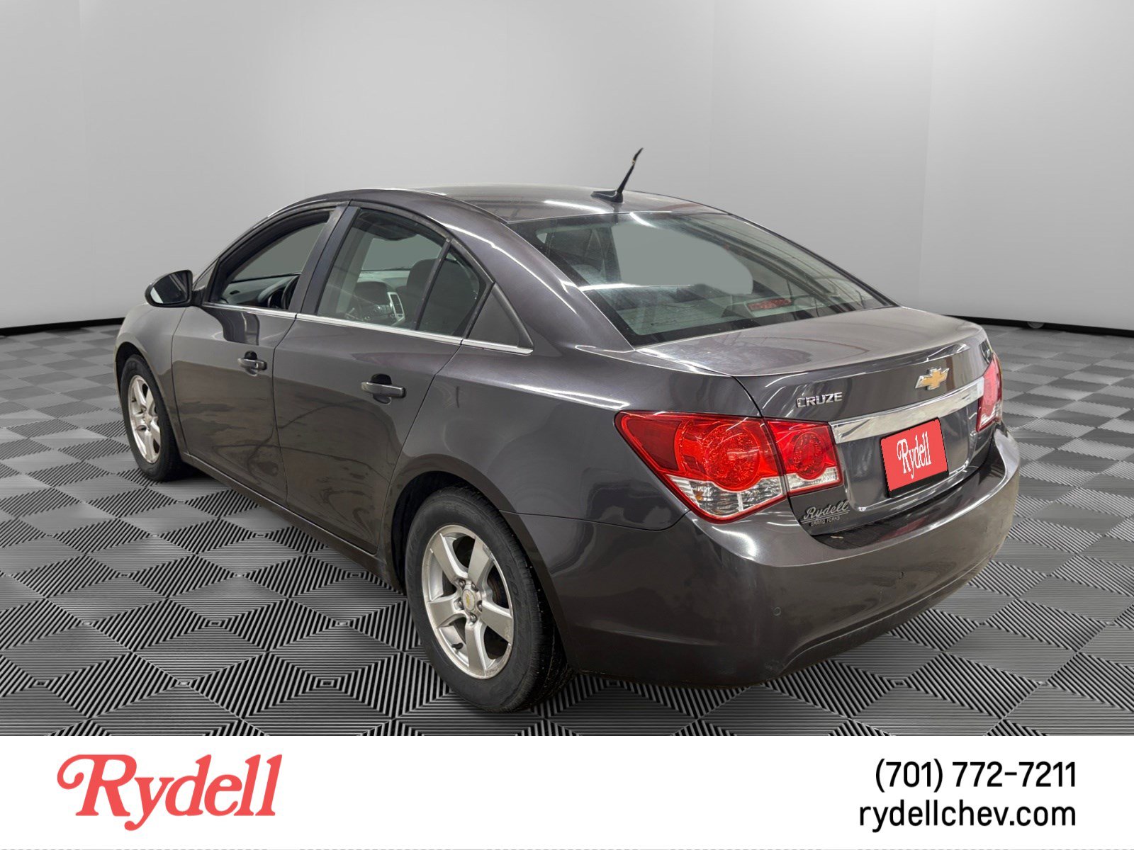 Used 2011 Chevrolet Cruze LT FWD image 3
