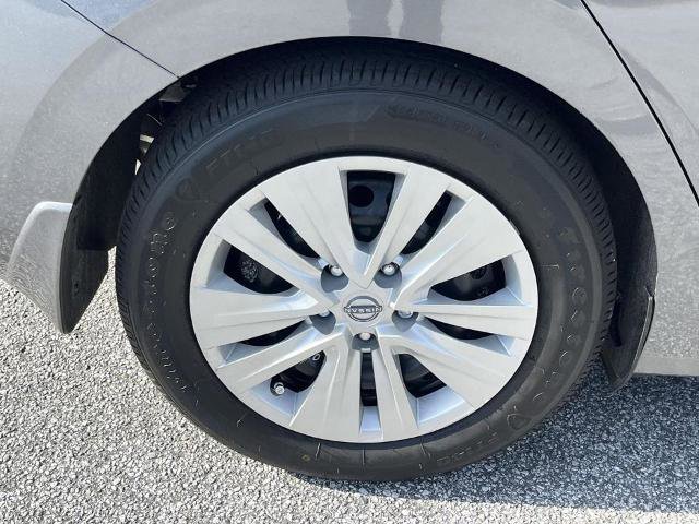 Certified 2025 Nissan Sentra S image 29