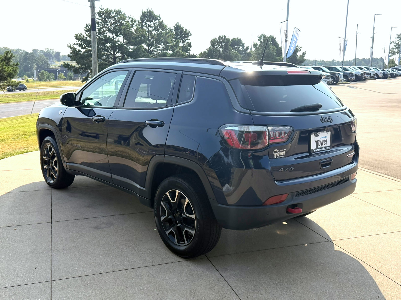 Used 2019 Jeep Compass Trailhawk w/ Safety & Security Group AWD/4WD image 4