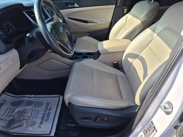 Used 2017 Hyundai Tucson SE Plus w/ Cargo Package FWD image 12