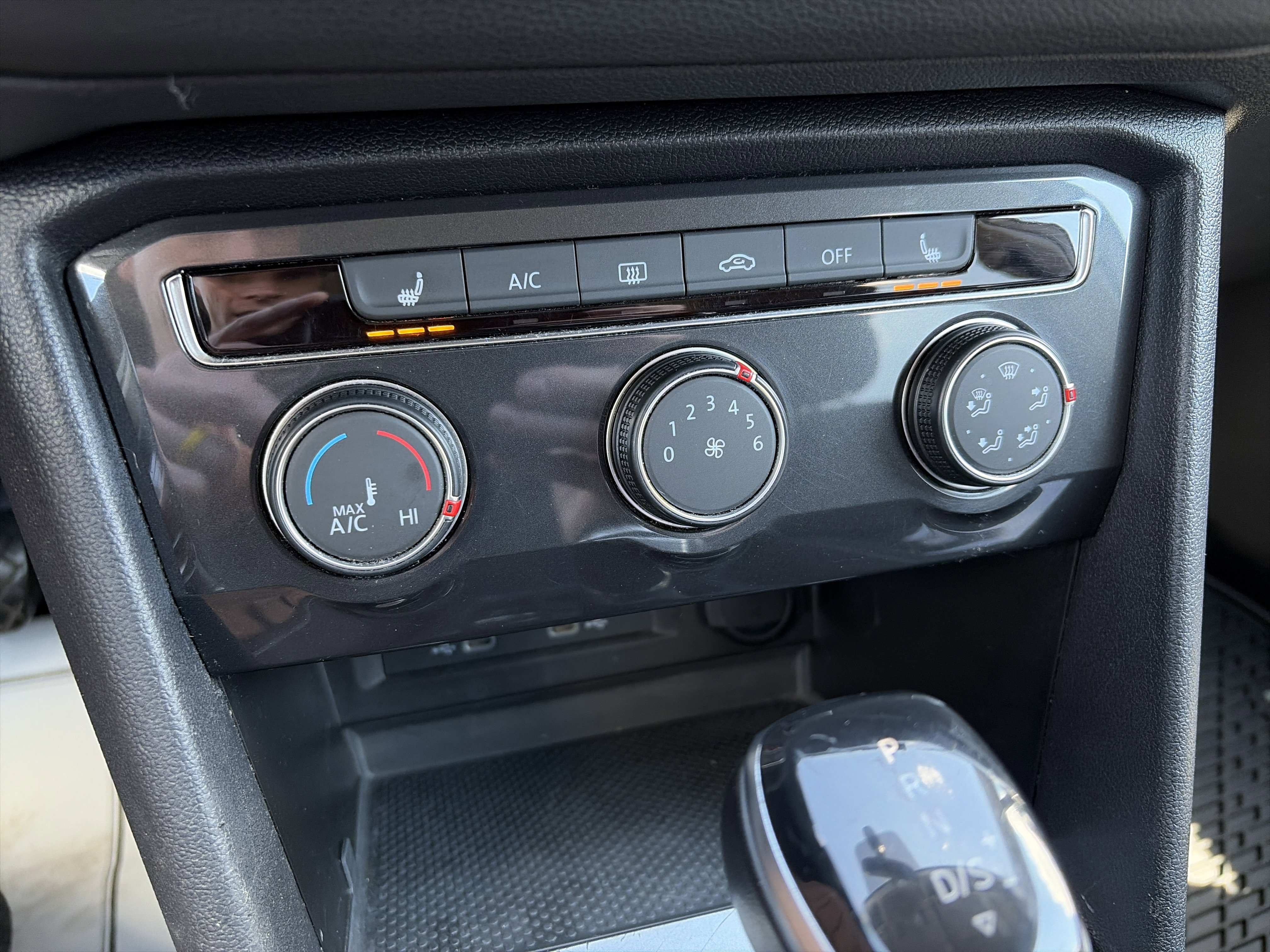 Certified 2023 Volkswagen Tiguan S AWD/4WD image 20