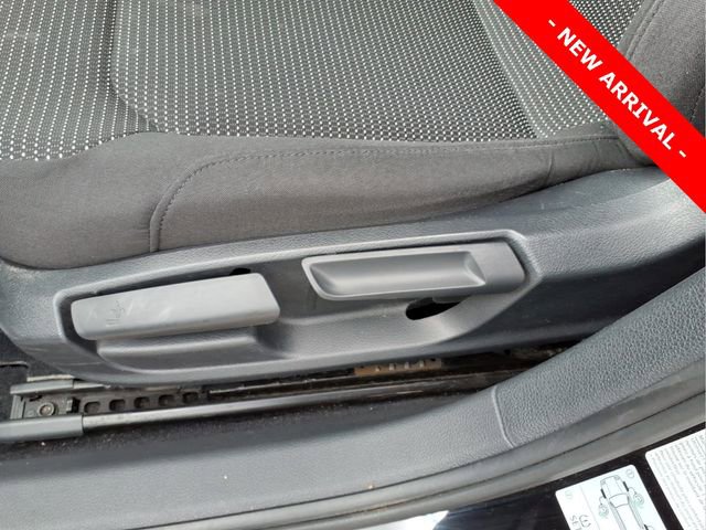 Used 2016 Volkswagen Passat 1.8T S image 14