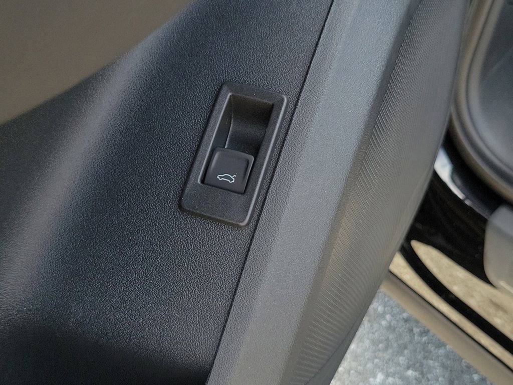 New 2025 Audi Q5 Premium Plus image 21