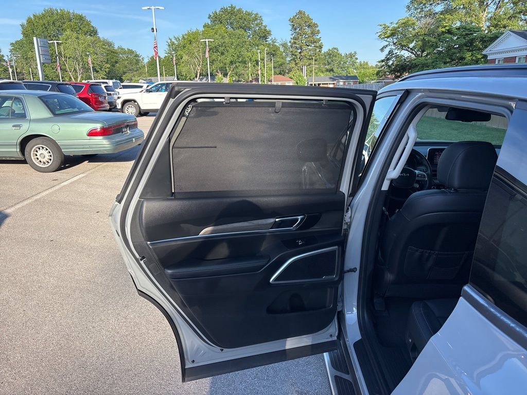 Used 2022 Kia Telluride EX w/ EX Premium Package AWD/4WD image 44