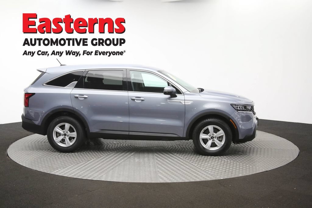 Used 2022 Kia Sorento LX FWD image 44