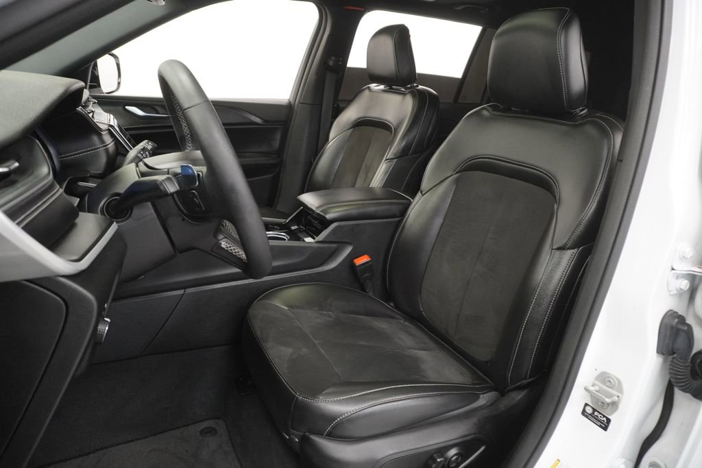 Certified 2023 Jeep Grand Cherokee L Laredo AWD/4WD image 16