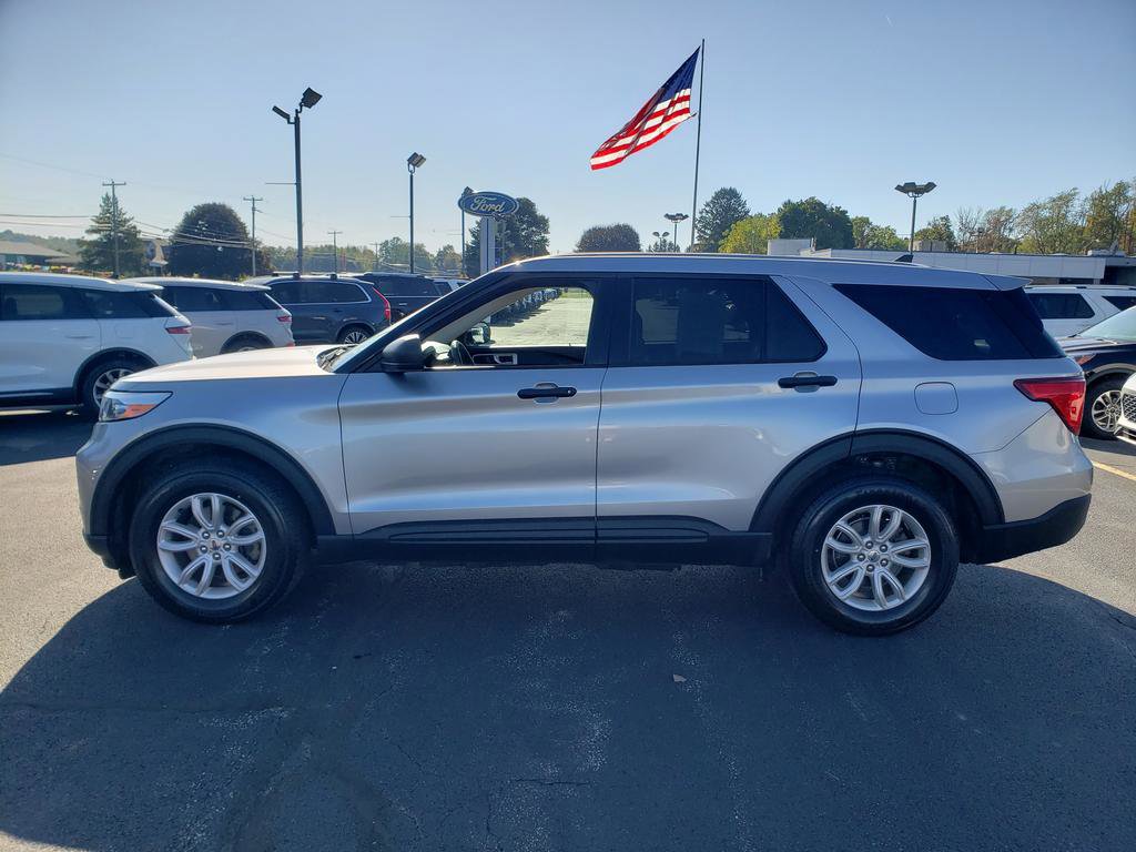 Used 2021 Ford Explorer 4WD w/ Class III Trailer Tow Package image 4