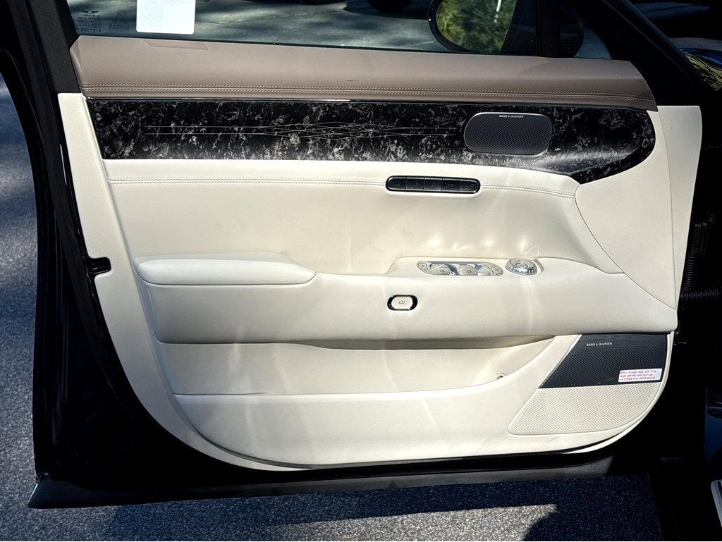 New 2025 Genesis G90 3.5T image 25