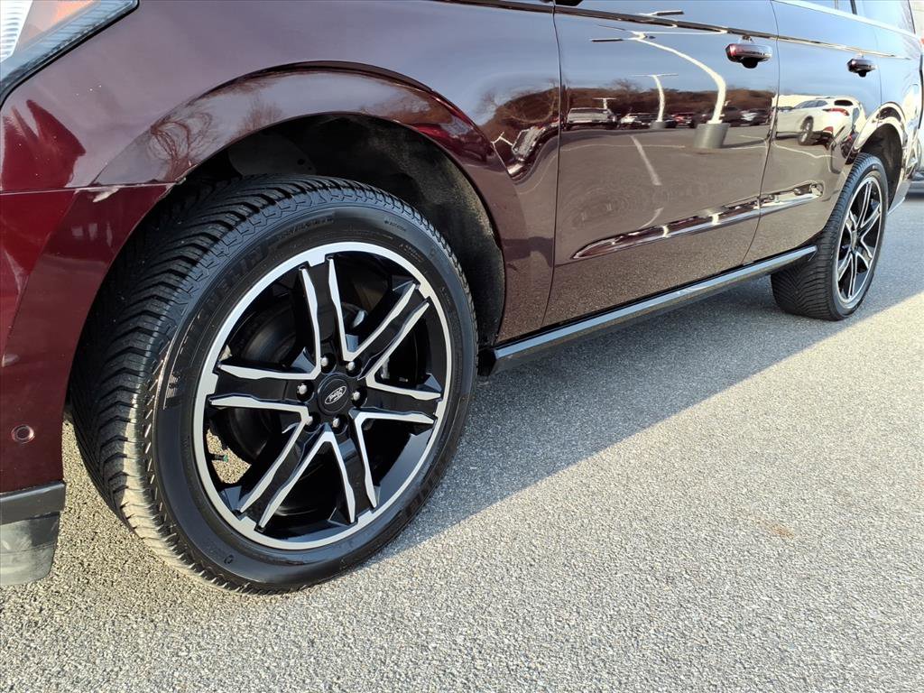 Used 2021 Ford Expedition Limited image 9